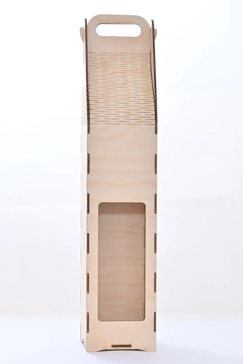 Wooden wine box with engraving Model 31