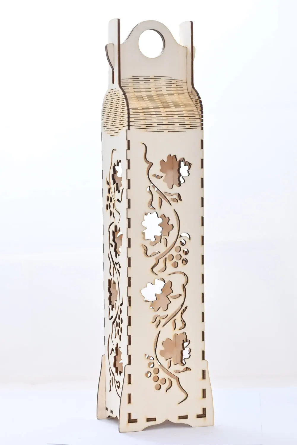 Wooden wine box with engraving Model 61